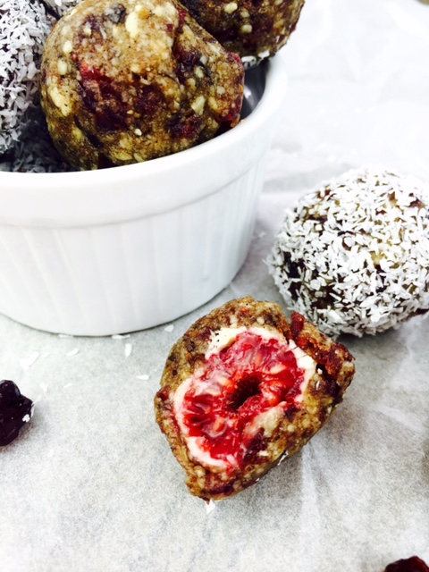 Bakeaholic_Energy Balls Himbeere_4